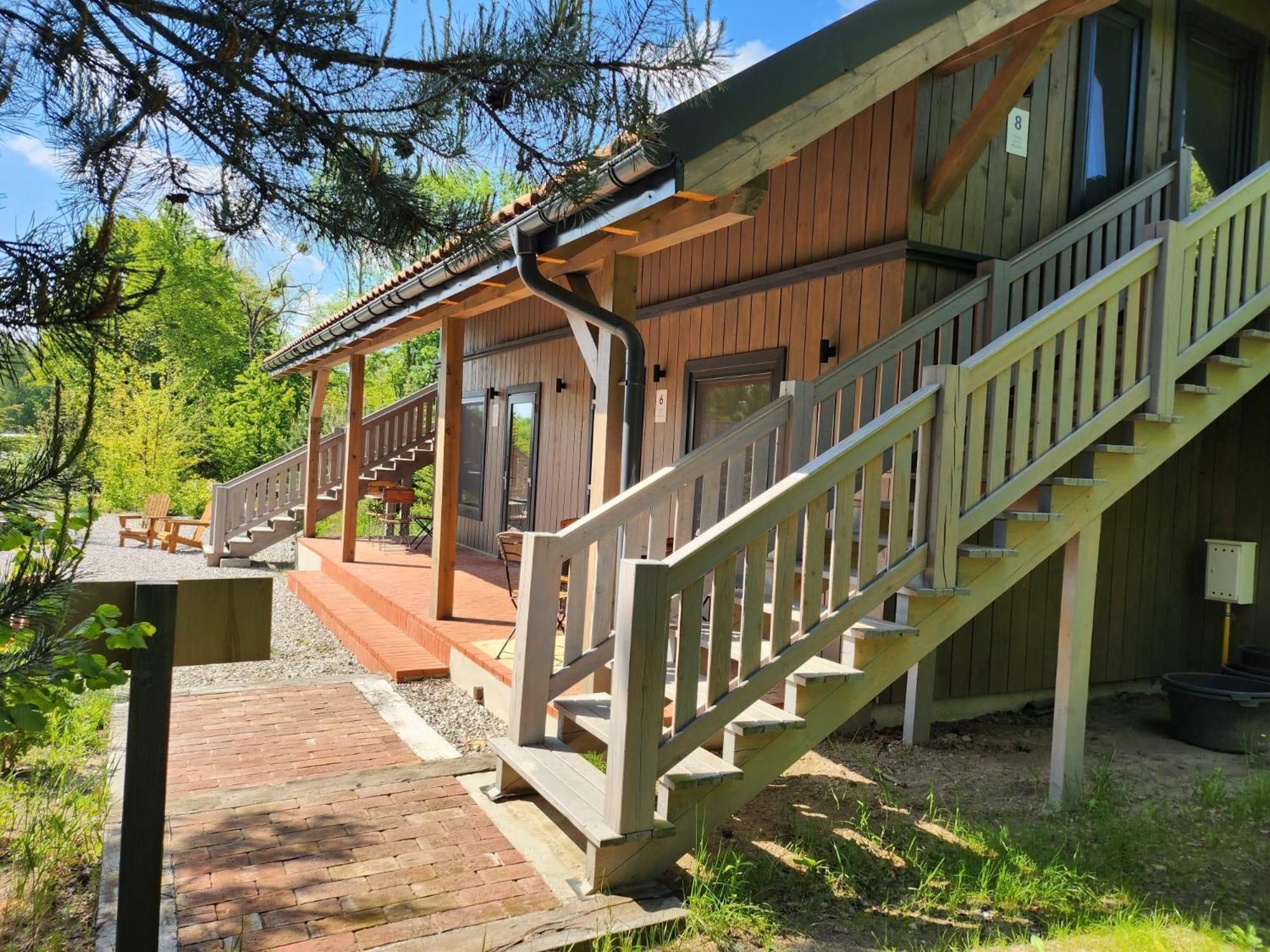 Hotel Oberza Pod Zlotym Prosiakiem Nieborów Exterior foto