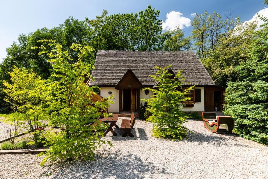 Hotel Oberza Pod Zlotym Prosiakiem Nieborów Exterior foto